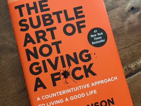 1qXp9MemqNmYwhoNptxeflg The subtle art of not giving a f*ck (Best of self improvement books for 2021)